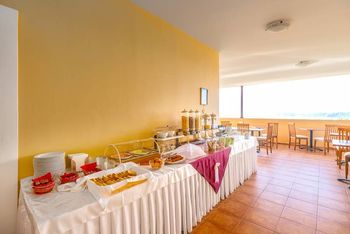Das Frühstück am Hotelbuffet